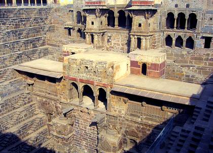 chand-baori-temples