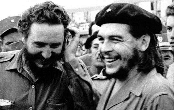 Fidel Castro et Ernesto Che Guevara en 1959