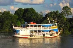 Ferry sur l'Amazone