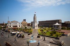 Plaza Arturo Prat