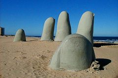 La Mano de Punta del Este